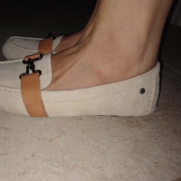 UGGs Aven Suede Driving Moc - Picture 4 of 7